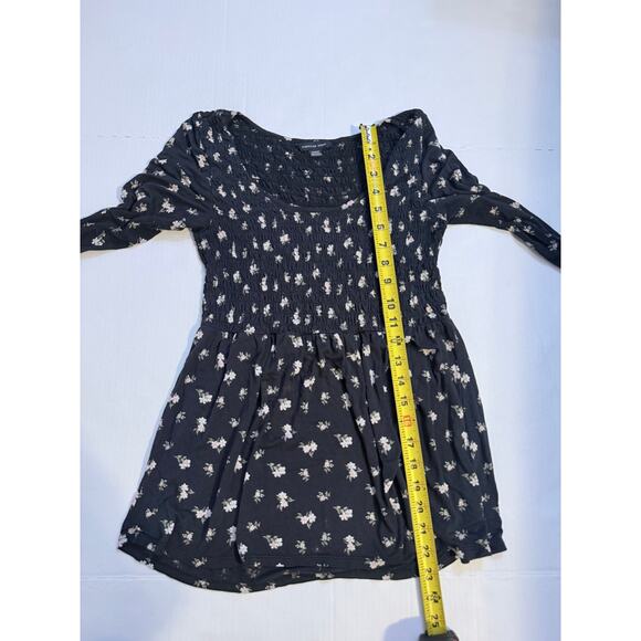 Womens American Eagle Fitted Long Sleeve Medium Boho Shirt Black Floral - Picture 5 of 5